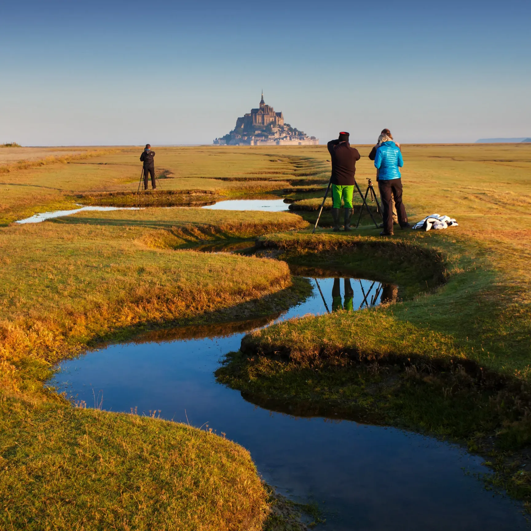 Photography at Mont-Saint-Michel: Tidal Reflections, Low-Light Cloisters & Ethical Composition